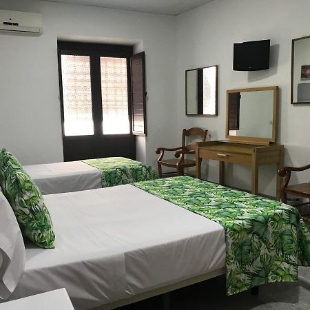 La Casa En El Centro Hotel Ecija Luaran gambar