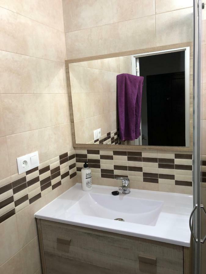 La Casa En El Centro Hotel Ecija Luaran gambar